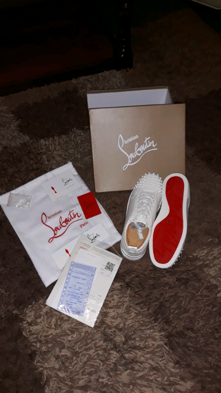 silver gucci nike